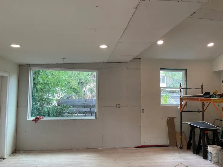 Room addition with windows in San Antonio - GTex General Contracting
